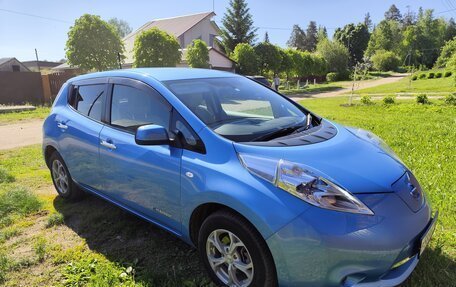 Nissan Leaf I, 2011 год, 1 200 000 рублей, 4 фотография