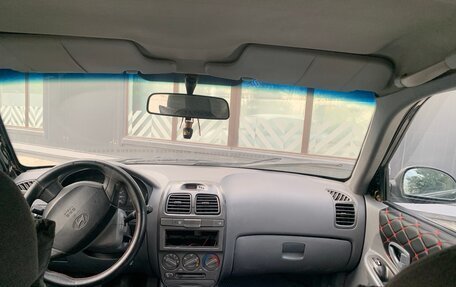 Hyundai Accent II, 2005 год, 310 000 рублей, 10 фотография