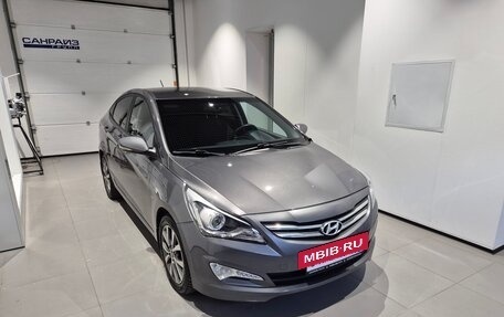 Hyundai Solaris II рестайлинг, 2015 год, 939 000 рублей, 3 фотография