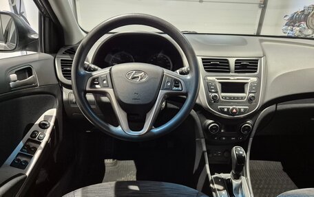 Hyundai Solaris II рестайлинг, 2015 год, 939 000 рублей, 11 фотография