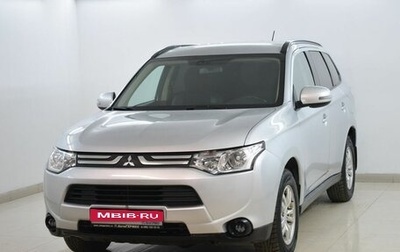 Mitsubishi Outlander III рестайлинг 3, 2013 год, 1 080 000 рублей, 1 фотография