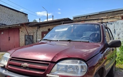 Chevrolet Niva I рестайлинг, 2004 год, 250 000 рублей, 1 фотография