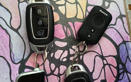 Hyundai Santa Fe IV, 2019 год, 3 300 000 рублей, 23 фотография