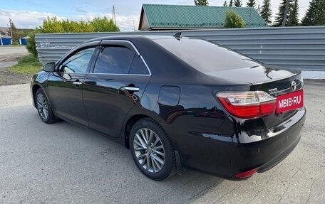 Toyota Camry, 2017 год, 1 620 000 рублей, 8 фотография