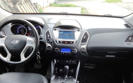 Hyundai ix35 I рестайлинг, 2012 год, 1 400 000 рублей, 3 фотография