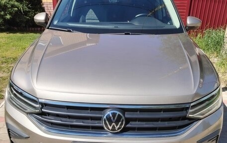 Volkswagen Tiguan II, 2021 год, 2 650 000 рублей, 3 фотография