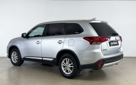 Mitsubishi Outlander III рестайлинг 3, 2017 год, 1 760 000 рублей, 2 фотография