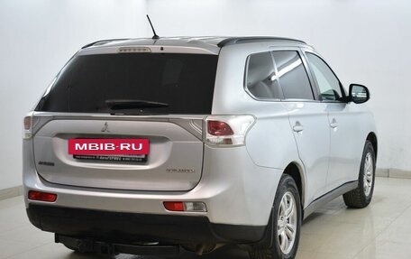 Mitsubishi Outlander III рестайлинг 3, 2013 год, 1 080 000 рублей, 4 фотография