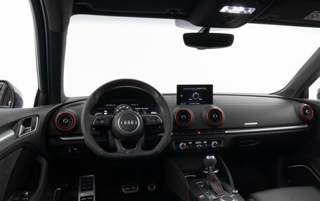 Audi RS 3, 2019 год, 5 250 000 рублей, 24 фотография
