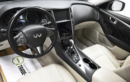 Infiniti Q50 I рестайлинг, 2016 год, 1 695 000 рублей, 8 фотография