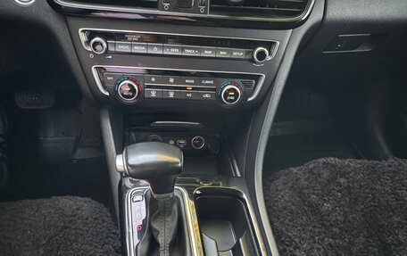 KIA Optima IV, 2018 год, 2 050 000 рублей, 7 фотография