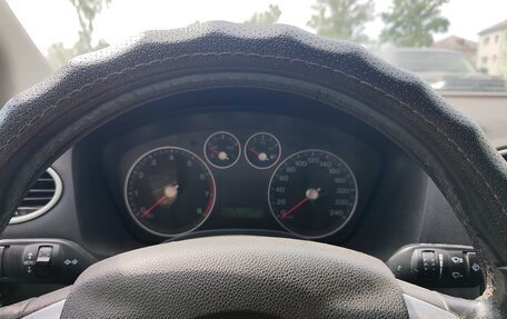 Ford Focus II рестайлинг, 2006 год, 350 000 рублей, 2 фотография