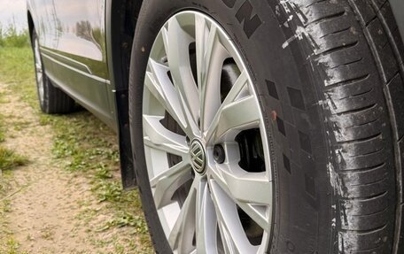 Volkswagen Tiguan II, 2017 год, 2 100 000 рублей, 16 фотография