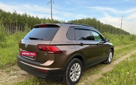 Volkswagen Tiguan II, 2017 год, 2 100 000 рублей, 4 фотография