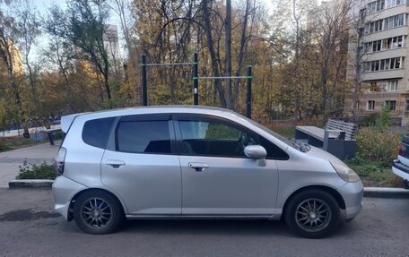Honda Fit III, 2004 год, 270 000 рублей, 2 фотография