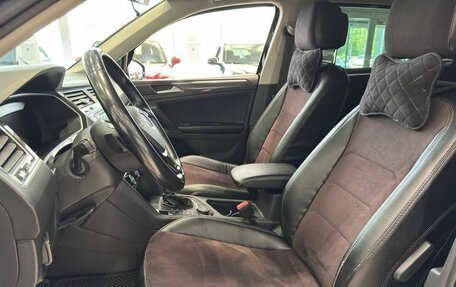 Volkswagen Tiguan II, 2017 год, 2 390 000 рублей, 12 фотография