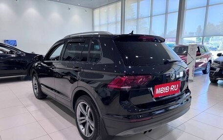 Volkswagen Tiguan II, 2017 год, 2 390 000 рублей, 7 фотография