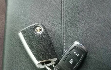 Volkswagen Tiguan II, 2017 год, 2 390 000 рублей, 28 фотография