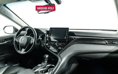 Toyota Camry, 2021 год, 2 590 700 рублей, 9 фотография