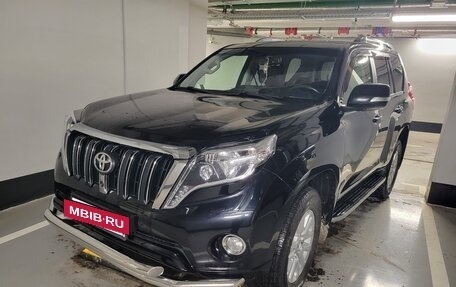 Toyota Land Cruiser Prado 150 рестайлинг 2, 2015 год, 3 600 000 рублей, 2 фотография
