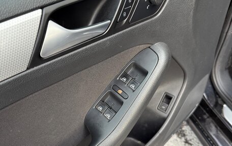 Volkswagen Jetta VI, 2013 год, 1 290 000 рублей, 16 фотография