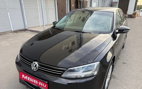 Volkswagen Jetta VI, 2013 год, 1 290 000 рублей, 11 фотография