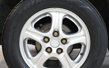Mitsubishi Outlander III рестайлинг 3, 2007 год, 815 000 рублей, 14 фотография