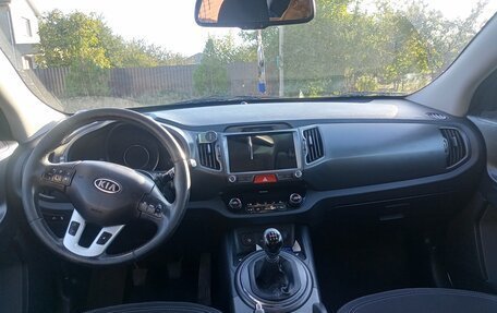 KIA Sportage III, 2010 год, 1 100 000 рублей, 8 фотография