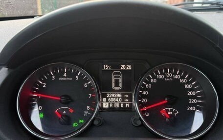 Nissan Qashqai, 2011 год, 900 000 рублей, 10 фотография