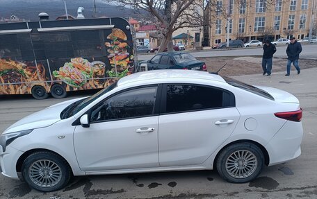 KIA Rio IV, 2021 год, 1 049 999 рублей, 3 фотография
