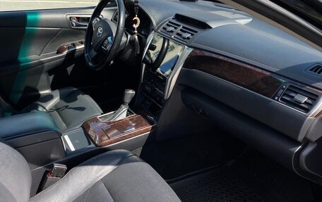 Toyota Camry, 2017 год, 2 250 000 рублей, 11 фотография