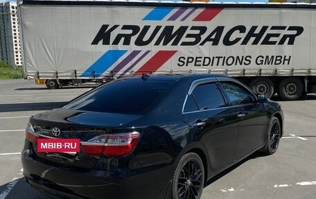 Toyota Camry, 2017 год, 2 250 000 рублей, 7 фотография