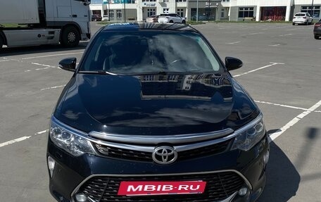 Toyota Camry, 2017 год, 2 250 000 рублей, 2 фотография