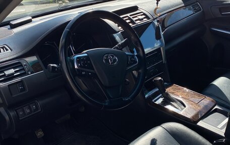Toyota Camry, 2017 год, 2 250 000 рублей, 14 фотография