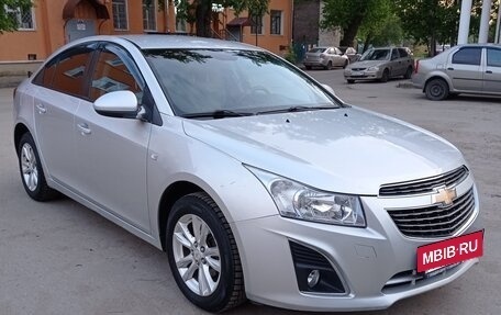Chevrolet Cruze II, 2012 год, 1 020 000 рублей, 3 фотография