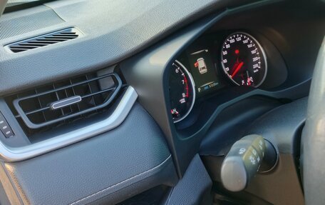 Toyota RAV4, 2020 год, 3 000 000 рублей, 2 фотография