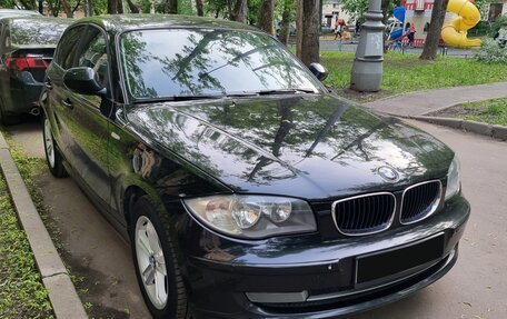 BMW 1 серия, 2010 год, 750 000 рублей, 4 фотография