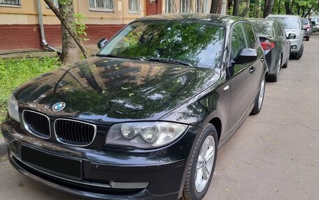 BMW 1 серия, 2010 год, 750 000 рублей, 3 фотография