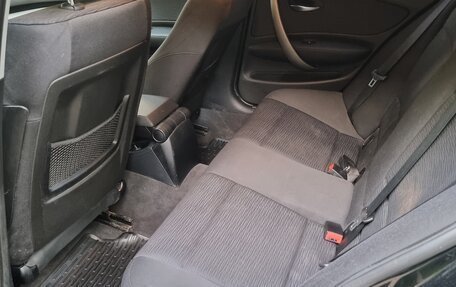 BMW 1 серия, 2010 год, 750 000 рублей, 17 фотография