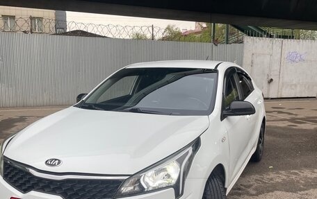 KIA Rio IV, 2020 год, 1 170 000 рублей, 1 фотография