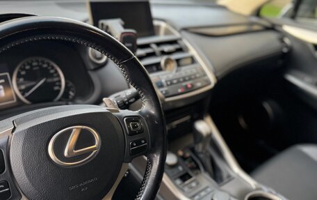 Lexus NX I, 2015 год, 3 200 000 рублей, 6 фотография