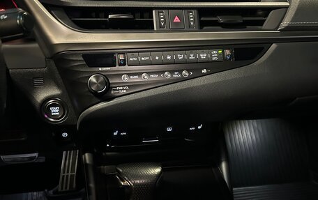 Lexus ES VII, 2020 год, 4 300 000 рублей, 9 фотография