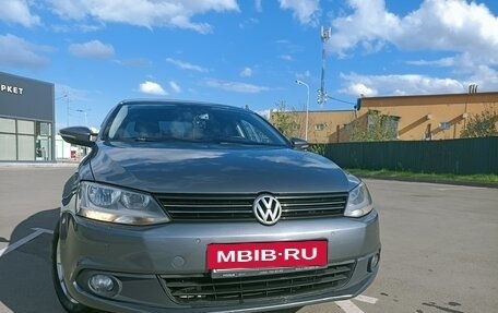 Volkswagen Jetta VI, 2012 год, 1 250 000 рублей, 2 фотография