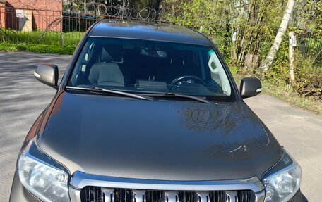 Toyota Land Cruiser Prado 150 рестайлинг 2, 2014 год, 2 700 000 рублей, 7 фотография