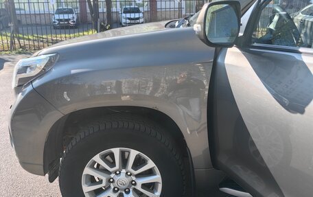 Toyota Land Cruiser Prado 150 рестайлинг 2, 2014 год, 2 700 000 рублей, 15 фотография
