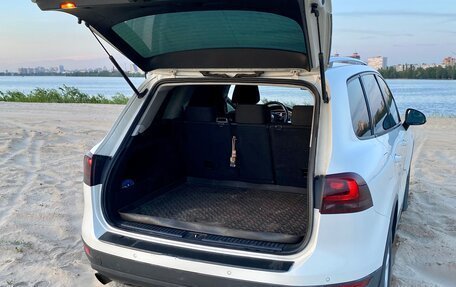 Volkswagen Touareg III, 2010 год, 1 685 000 рублей, 12 фотография