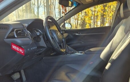 Toyota Camry, 2021 год, 3 050 000 рублей, 7 фотография