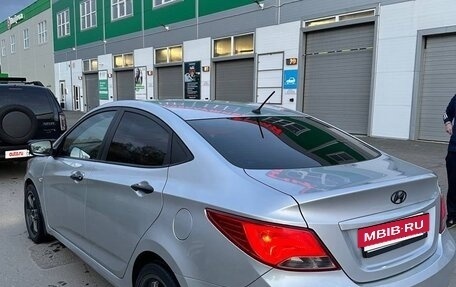 Hyundai Solaris II рестайлинг, 2015 год, 1 200 000 рублей, 4 фотография