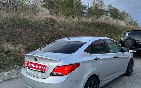 Hyundai Solaris II рестайлинг, 2015 год, 1 200 000 рублей, 3 фотография