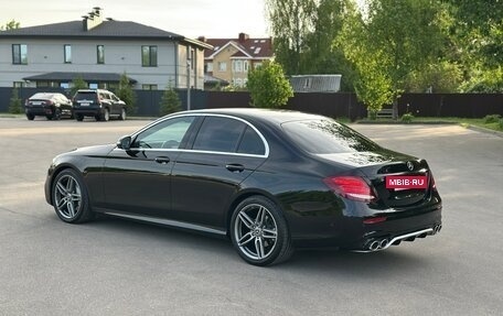 Mercedes-Benz E-Класс, 2017 год, 3 450 000 рублей, 4 фотография